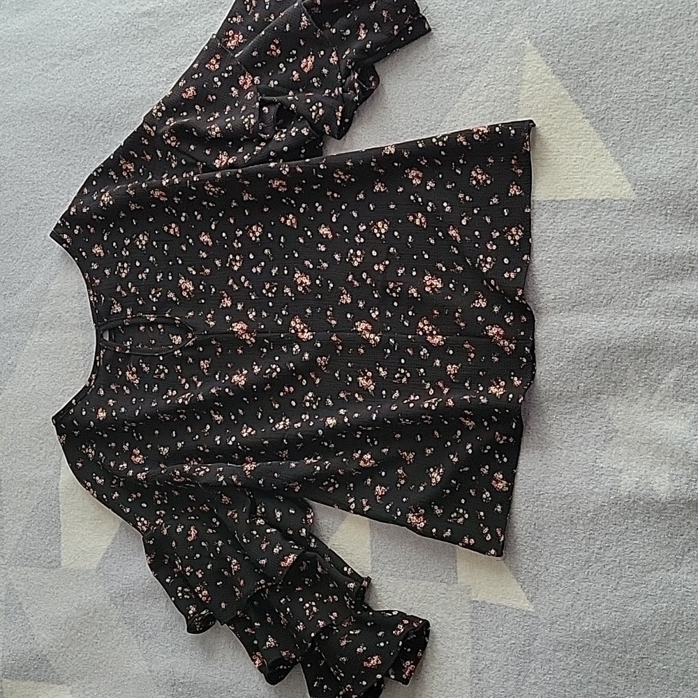 Rebel Sugar Ruffle Top - Picture 3 of 6